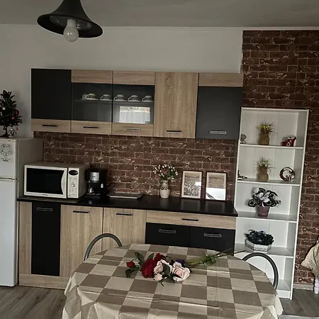 Renata Cozy * クルージュ＝ナポカ